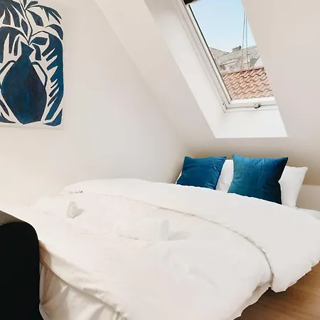 200m To Torgalmenningen & 20 Sqm Terrace דירה *