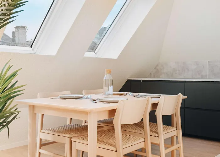 200m To Torgalmenningen & 20 Sqm Terrace *