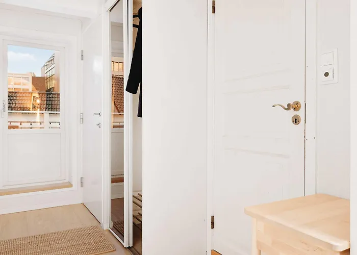 200m To Torgalmenningen & 20 Sqm Terrace *